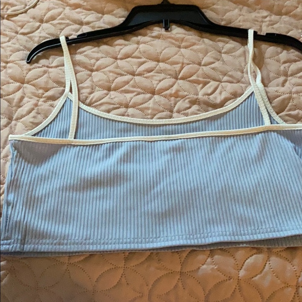 Crop top - Picture 2 of 2